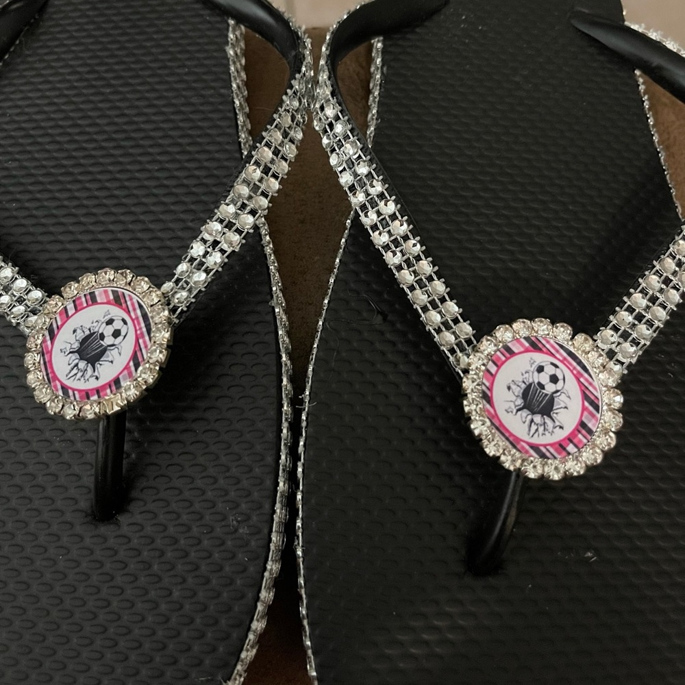 Soccer sandals